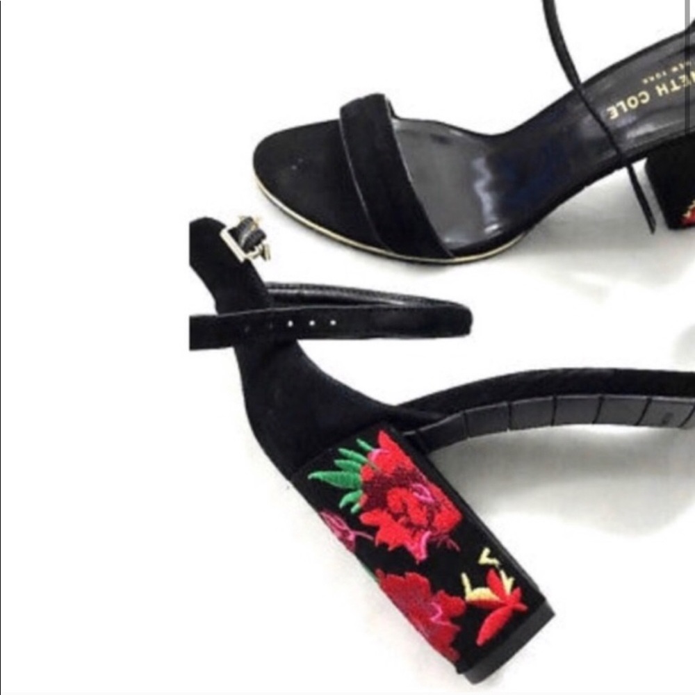 Kenneth Cole Embroidered Block Heels